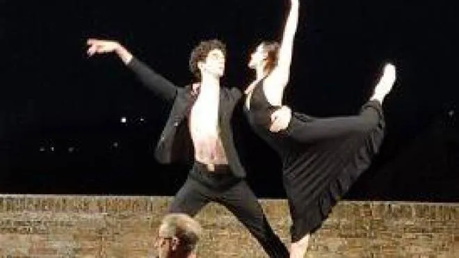 Due ballerini sul palco