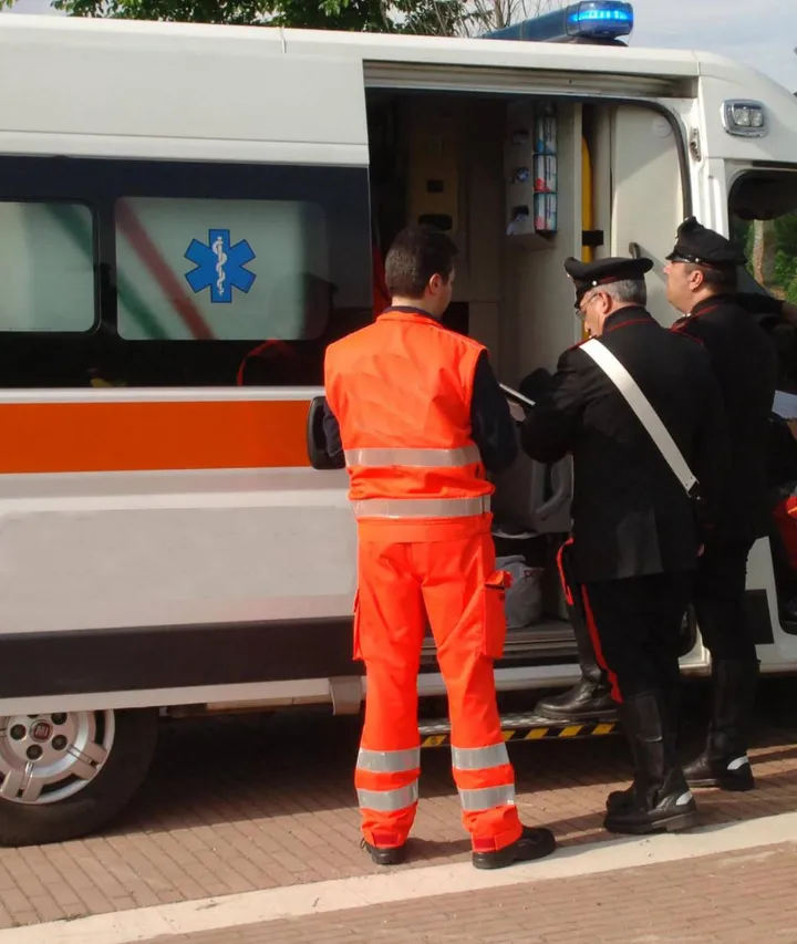 Nel luogo dell’incidente i sanitari sono arrivati con ambulanza e auto medica