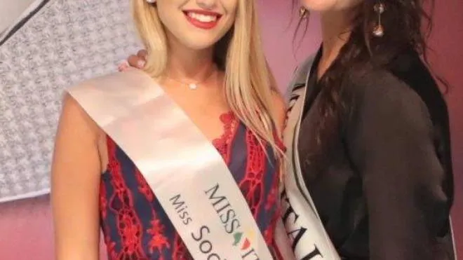 Chiara Fambrini di Lucca con la fascia di miss social Toscana