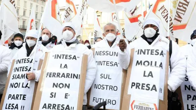 Pochi mesi fa una rappresentanza dei lavoratori del Gruppo Ferrarini aveva rumorosamente manifestato a Milano Oggi si replica a Bologna, sotto la sede della Regione Emilia-Romagna