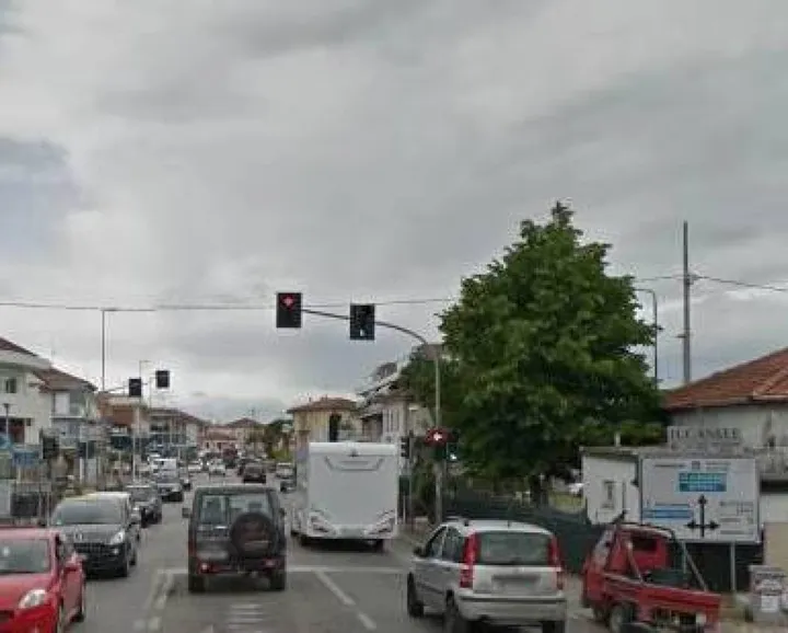 Vista-red all’incrocio tra viale Abruzzi e la Statale
