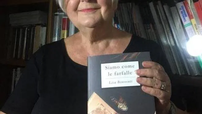 Lisa Beneventi con il suo libro ’Siamo come le farfalle’