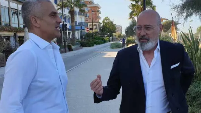 Il sindaco Jamil Sadegholvaad insieme al presidente della Regione Stefano Bonaccini