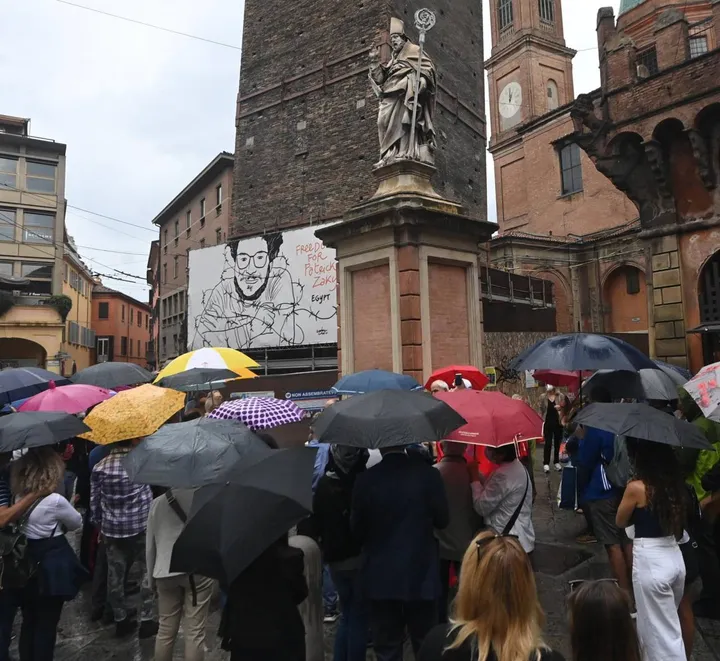 Benedizione della statua di San Petronio il 4 ottobre 2021, una giornata piovosa