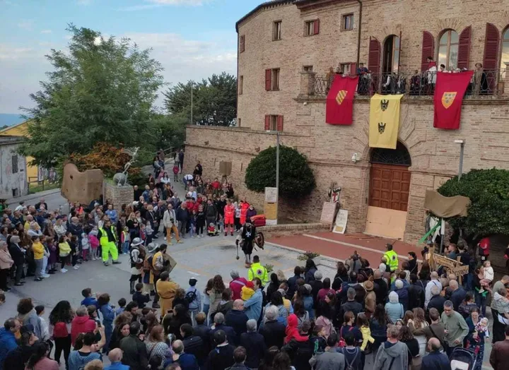 Folla al Castello per la terza edizione della manifestazione che è inserita in Marche Storie
