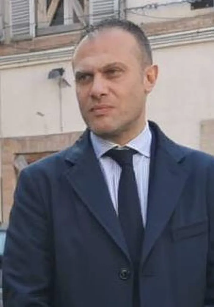 Il sindaco. di Camerino Roberto Lucarelli