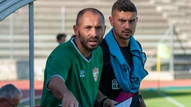 Ettore Ionni, dopo avere appeso le scarpe al chiodo, ha intrapreso la carriera di allenatore, è il vice di Maurizio Mattoni (foto Sabrina Fermani)