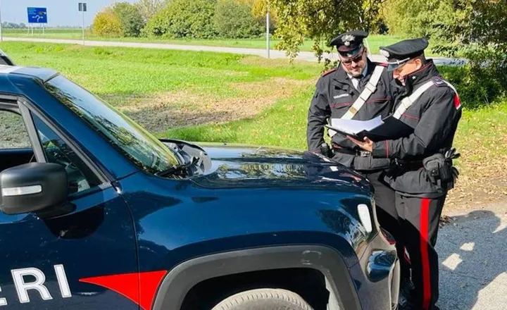 Il quarantenne è stato arrestato dai carabinieri di Comacchio