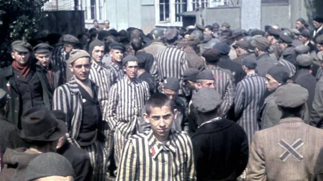 Progionieri internati in uno dei lager nazisti