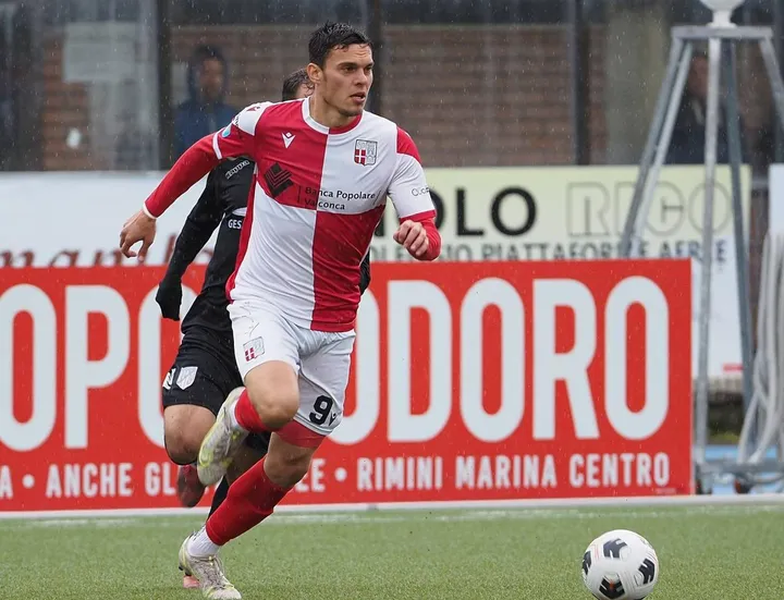 L’attaccante del Rimini, Federico Mencagli, alla sua seconda stagione in biancorosso