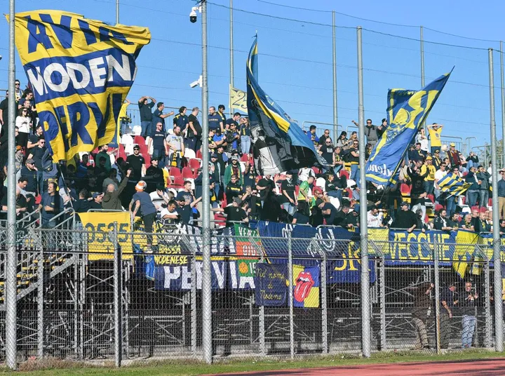 Erano all’incirca 500 i tifosi del Modena giunti ieri al Tombolato (fotofiocchi)