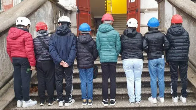 La protesta di due giorni fa a Montemarciano: 200 studenti trasferiti