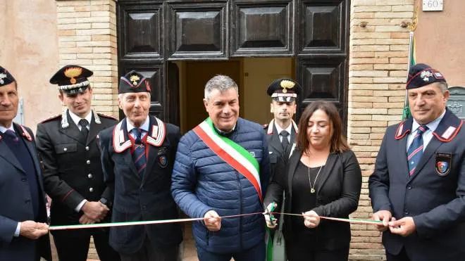L’inaugurazione della nuova sede dei carabinieri in congedo, in via Gasparoli