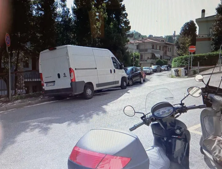 L’incrocio di via Santa Margherita considerato dai residenti una trappola