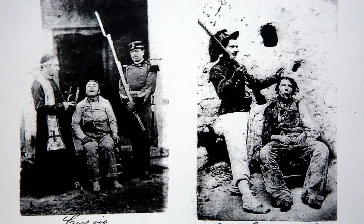 Briganti uccisi ed esposti al pubblico (foto rituale del 1875, a Saluzzo)