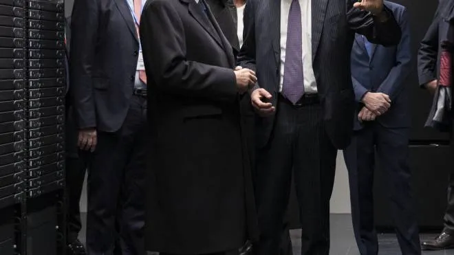 Il presidente Sergio Mattarella, il presidente del Cineca Francesco Ubertini e la ministra Anna Maria Bernini