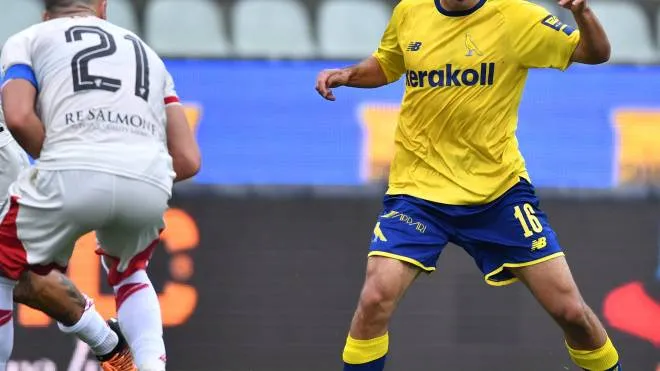 Gerli in azione nel match pareggiato dai gialloblù al Braglia contro il fanalino di coda Perugia nella partita disputata lo scorso 12 novembre (fotofiocchi)