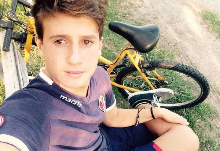 Davide Ferrerio, 20 anni tifoso del Bologna, dall’11 agosto è ricoverato in ospedale