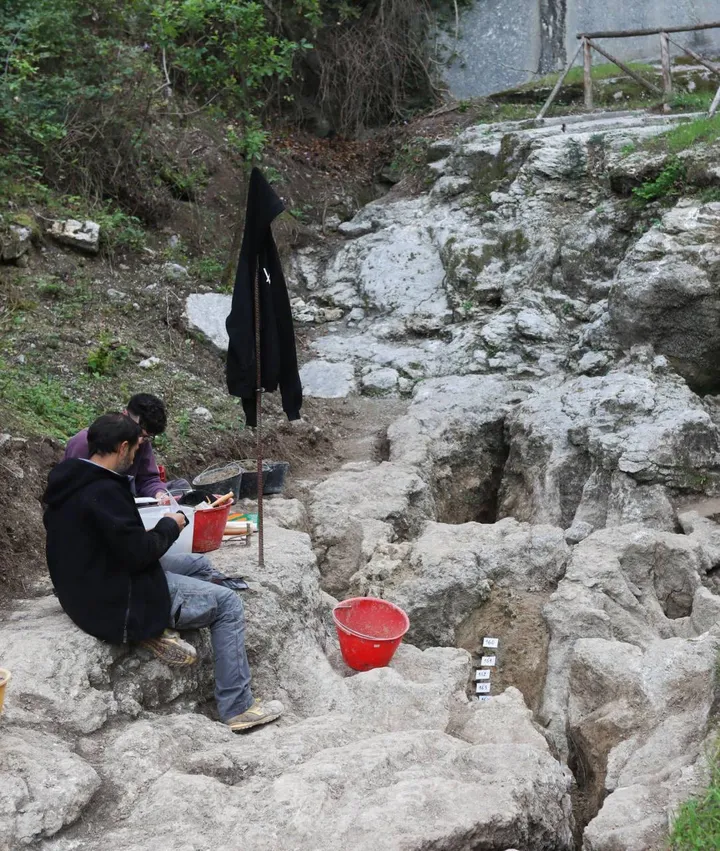 Gli scavi nell’ex Cava a Filo che continua a riservare agli speleologi importanti sorprese