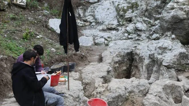 Gli scavi nell’ex Cava a Filo che continua a riservare agli speleologi importanti sorprese