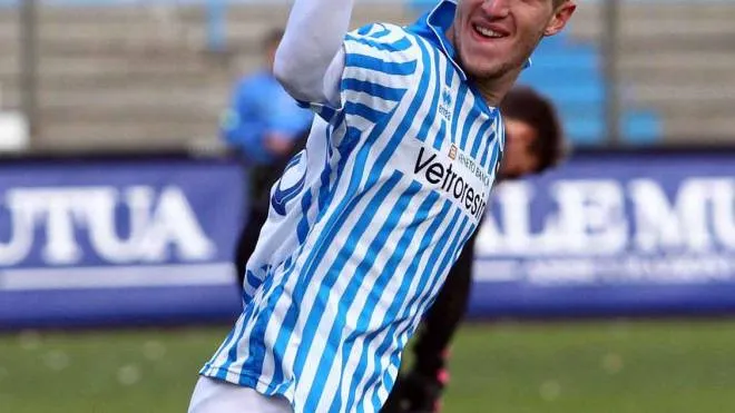 Con 87 presenze e tre gol, il difensore classe 1991 Tommaso Silvestri ha indossato con onore la maglia biancazzura per quattro anni (Foto Bp)
