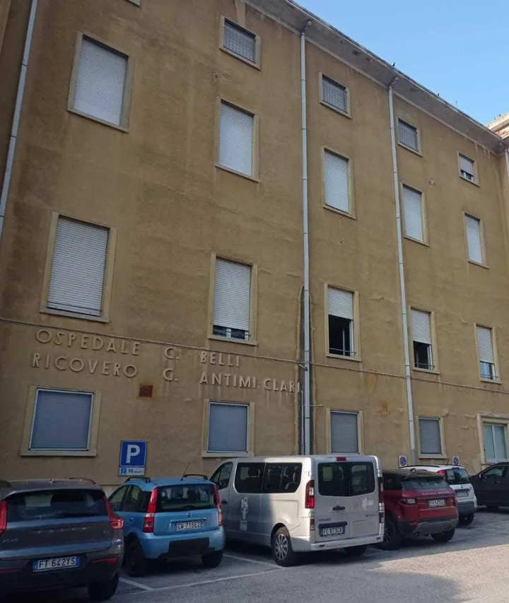 L’esterno dell’ex ospedale Camilla Belli di Macerata Feltria. Arrivano notizie rassicuranti