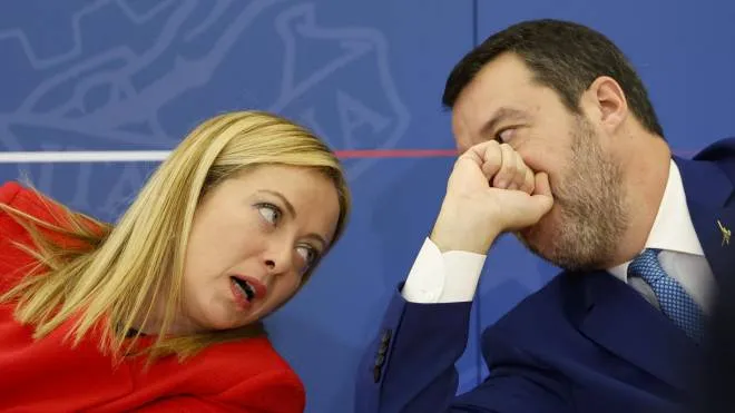 La premier Giorgia Meloni e il ministro alle Infrastrutture Matteo Salvini