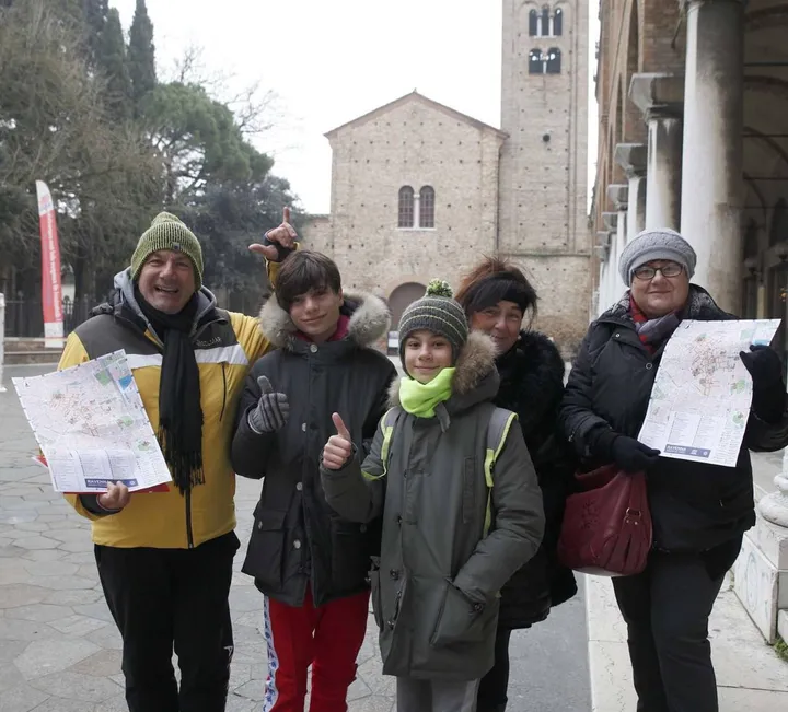 Turisti in piazza San Francesco