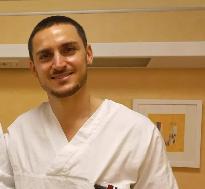 Stefano Piermarioli, 28 anni, neolaureato in Medicina e già impiegato in pronto soccorso per dare man forte
