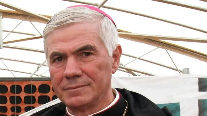 Monsignor Giovanni D'Ercole in una foto di archivio  ANSA/ALESSANDRO DI MEO