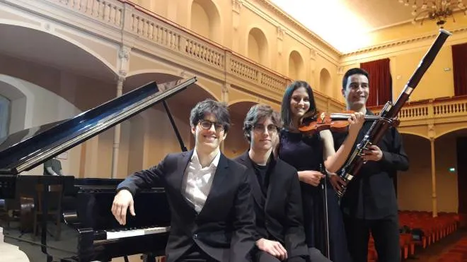 Da sinistra, gli studenti del conservatorio Alessio Lowenthal, Marco Ottaviani, Caterina Bartoletti, Lorenzo Fantini