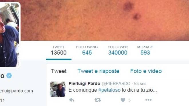 Anche Pierluigi Pardo ci scherza sopra (Foto da Twitter)