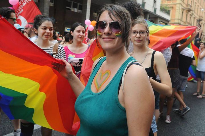 Alcune ragazze al corteo del Gay Pride (foto Schicchi)