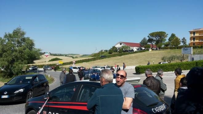 Sul posto sono intervenuti i carabinieri di Filottrano e Osimo (foto Santini)