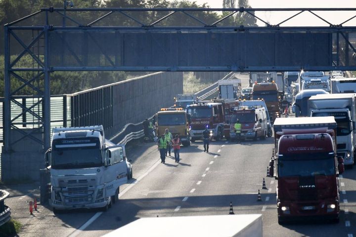 Schianto mortale in autostrada: tre vittime (Foto Schicchi)