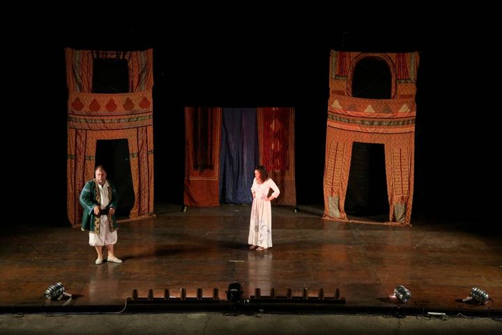 Gli attori  del laboratorio teatrale del Plautus Festival hanno portato in scena  la commedia Casina (Foto Ravaglia)