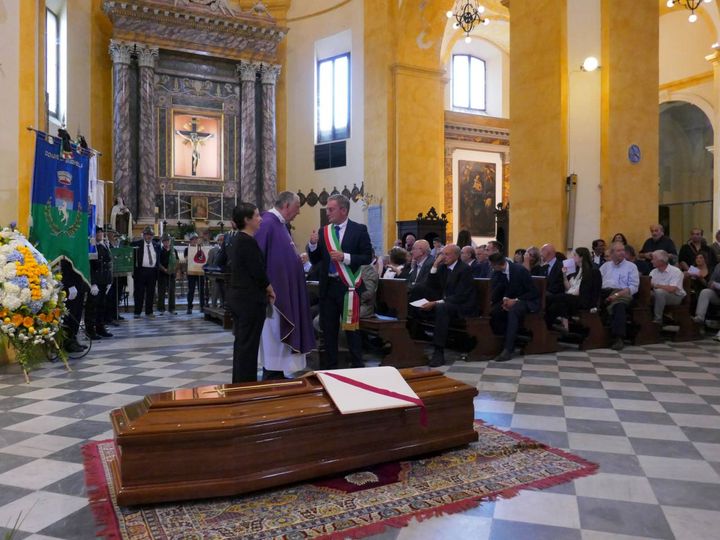 un momento della celebrazione funebre del cardinale achille silvestrini