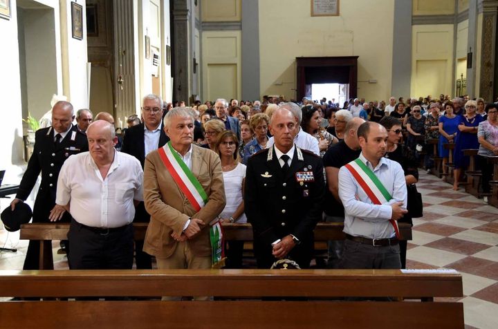 Le esequie nella chiesa di Santa Margherita a Cologna (foto Businesspress)