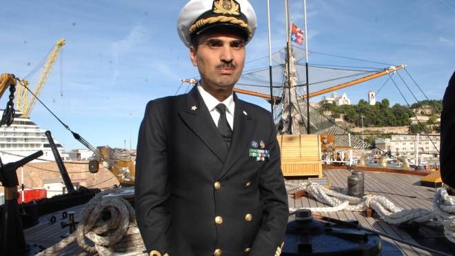 Il comandante della nave scuola, il capitano di vascello Stefano Costantino, ricorda che 'la Vespucci è anche ambasciatrice sotto l'egida delle Nazioni Unite e dell'Unicef' (foto Antic)