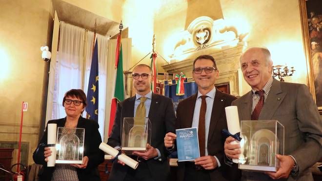 Premio Palazzo Malvezzi conferito dalla Città metropolitana a Rosina Alessandroni, Leo Nucci e Davide Scazzieri