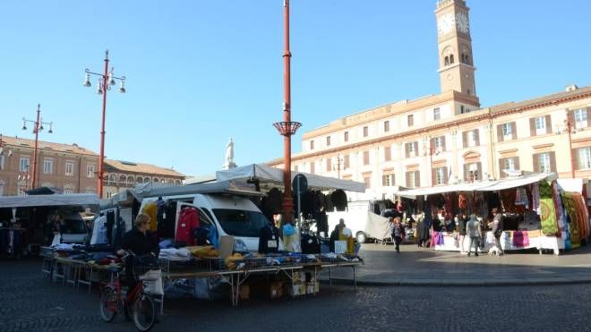 Forlì, mercato (foto Frasca)