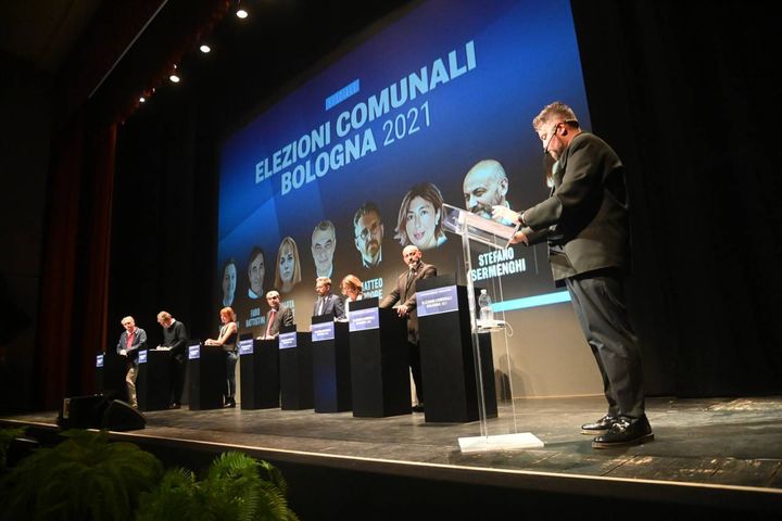 Valerio Baroncini, capo cronista della Cronaca di Bologna ha moderato il dibattito (foto Schicchi)