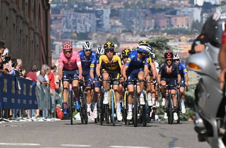 La scalata di San Luca ripetuta cinque volte nel circuito finale 