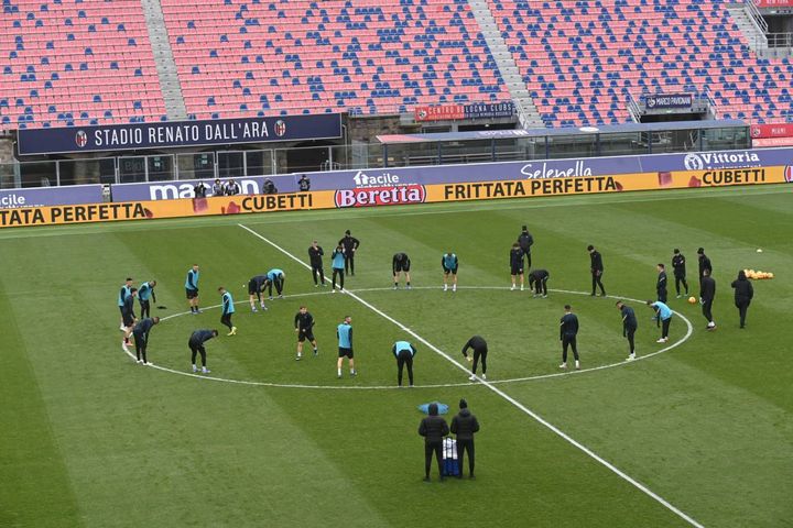 La squadra di Inzaghi si è regolarmente presentata in campo per svolgere il riscaldamento (foto Schicchi)