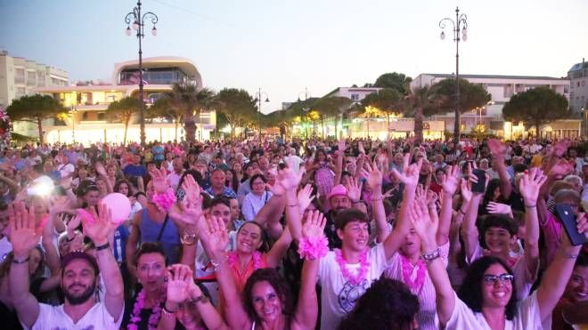 Migliaia di persone accorse in Romagna (foto Ravaglia)