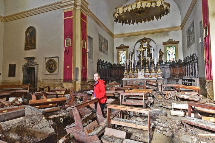 Chiesa distrutta (foto Toni)