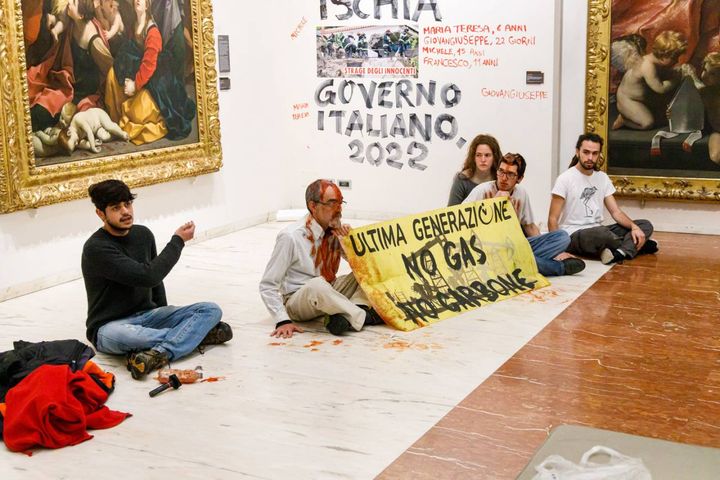 (foto Massimiliano Donati)
La protesta nella Pinacoteca di Bologna