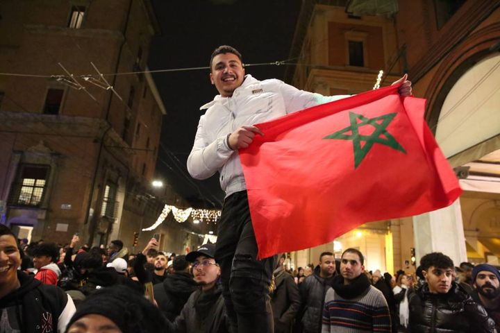 Festa in centro per la vittoria del Marocco contro il Portogallo (foto Schicchi)