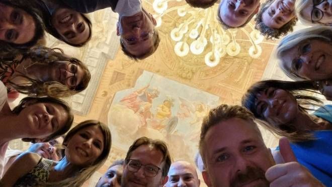 Un selfie collettivo per festeggiare l’approvazione dello Ius Soli