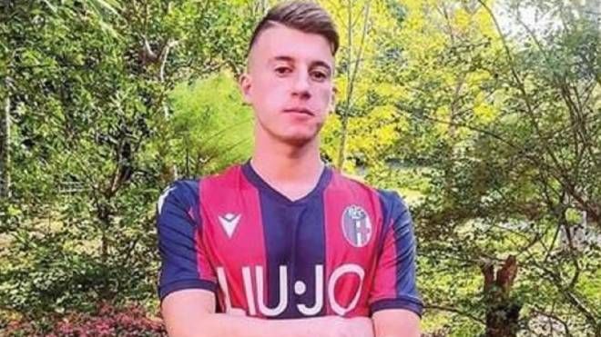 Davide Ferrerio, 20 anni, bolognese aggredito a Crotone